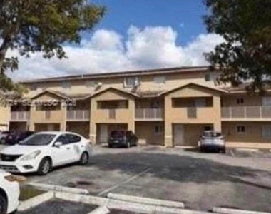 7835 W 30th Court - Photo Thumbnail 10