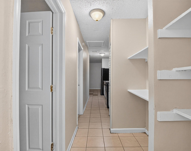 633 10th Street - Photo Thumbnail 5