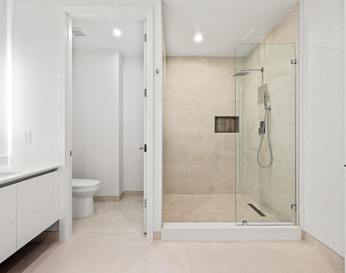 220 Lake Shore Drive - Photo Thumbnail 20