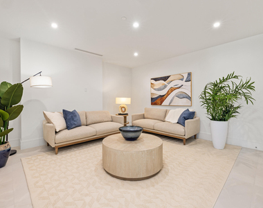 220 Lake Shore Drive - Photo Thumbnail 11