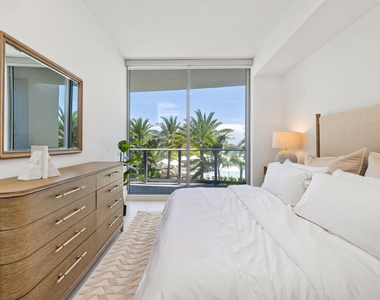 220 Lake Shore Drive - Photo Thumbnail 13