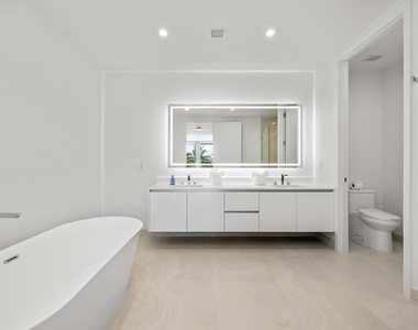 220 Lake Shore Drive - Photo Thumbnail 18