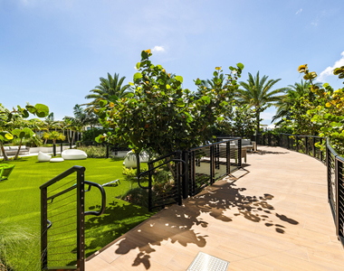 220 Lake Shore Drive - Photo Thumbnail 47