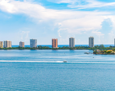 220 Lake Shore Drive - Photo Thumbnail 78