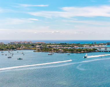 220 Lake Shore Drive - Photo Thumbnail 76
