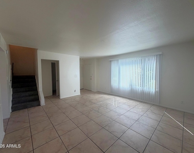 4809 S Mill Avenue - Photo Thumbnail 3