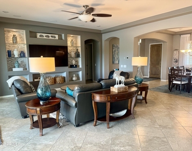 4210 N Potomac Drive - Photo Thumbnail 3