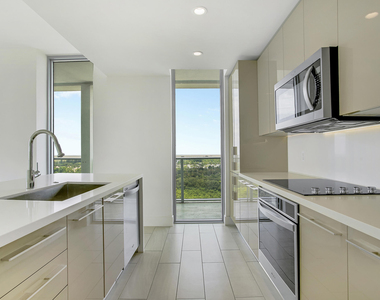 2000 Metropica Way - Photo Thumbnail 2