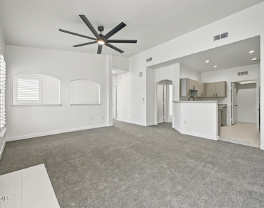 14250 W Wigwam Boulevard - Photo Thumbnail 6