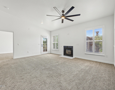 14250 W Wigwam Boulevard - Photo Thumbnail 5