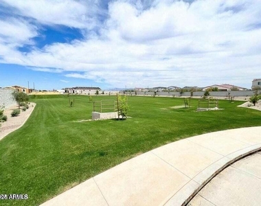 4164 W Yolanda Lane - Photo Thumbnail 22