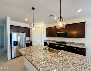4164 W Yolanda Lane - Photo Thumbnail 1