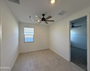 4164 W Yolanda Lane - Photo Thumbnail 12