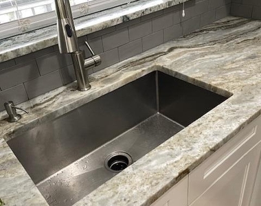 1201 Se Parkview Place - Photo Thumbnail 8