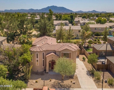 3731 E Fruitvale Avenue - Photo Thumbnail 4