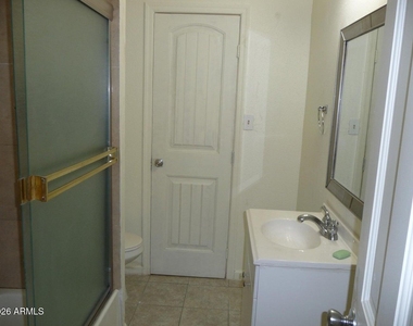 11232 N 15th Lane - Photo Thumbnail 3