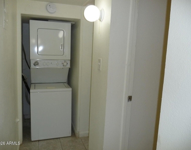 11232 N 15th Lane - Photo Thumbnail 5