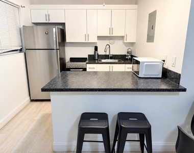316 Sw 15th Street - Photo Thumbnail 5