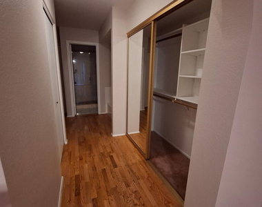 8750 W Grovers Avenue - Photo Thumbnail 23