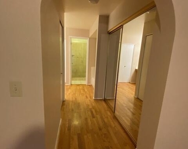 8750 W Grovers Avenue - Photo Thumbnail 9