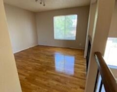 8750 W Grovers Avenue - Photo Thumbnail 15