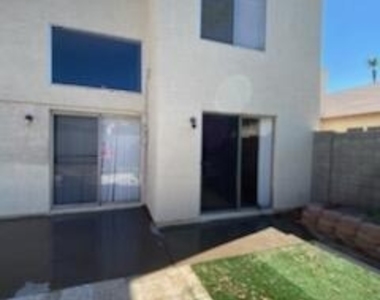 8750 W Grovers Avenue - Photo Thumbnail 1