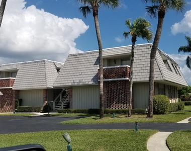 415 Pine Tree Court - Photo Thumbnail 1