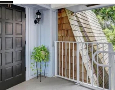 415 Pine Tree Court - Photo Thumbnail 3