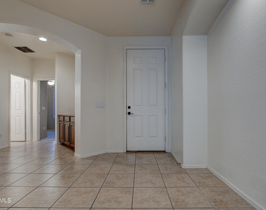 13643 W Country Gables Drive - Photo Thumbnail 6