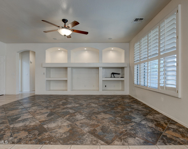 13643 W Country Gables Drive - Photo Thumbnail 16