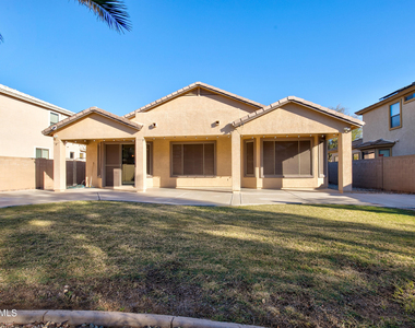 13643 W Country Gables Drive - Photo Thumbnail 35