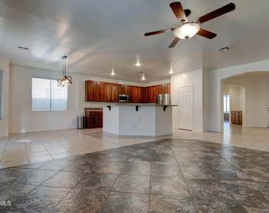 13643 W Country Gables Drive - Photo Thumbnail 18