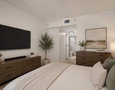 2731 Ocean Club Boulevard - Photo Thumbnail 11