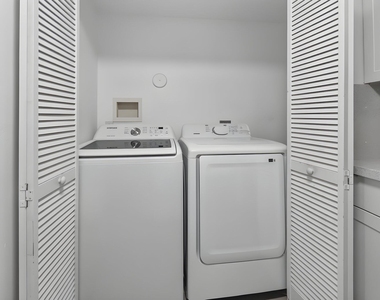 2731 Ocean Club Boulevard - Photo Thumbnail 16