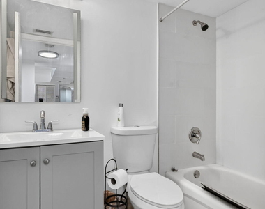 2731 Ocean Club Boulevard - Photo Thumbnail 13