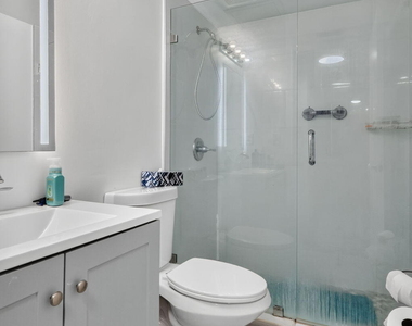 2731 Ocean Club Boulevard - Photo Thumbnail 10