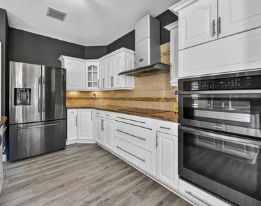 4065 Sw 152nd Avenue - Photo Thumbnail 19