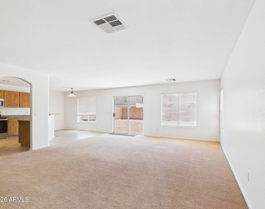 1661 W Harding Avenue - Photo Thumbnail 3