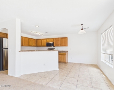 1661 W Harding Avenue - Photo Thumbnail 6