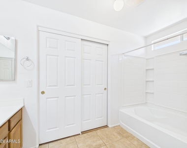 1661 W Harding Avenue - Photo Thumbnail 20