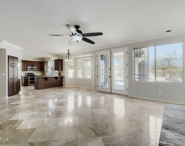 519 W Mountain Vista Drive - Photo Thumbnail 16