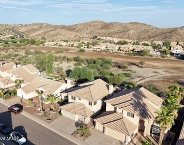 519 W Mountain Vista Drive - Photo Thumbnail 38