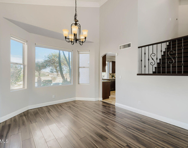 519 W Mountain Vista Drive - Photo Thumbnail 10