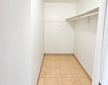 4135 Nw 88th Avenue - Photo Thumbnail 8