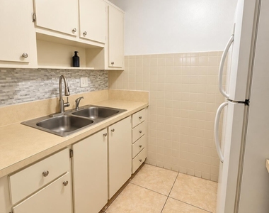 4135 Nw 88th Avenue - Photo Thumbnail 4
