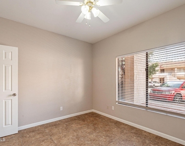 11666 N 28th Drive - Photo Thumbnail 12