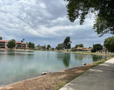 11666 N 28th Drive - Photo Thumbnail 22