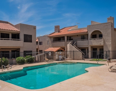 11666 N 28th Drive - Photo Thumbnail 20