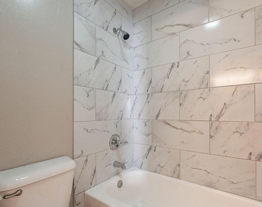11666 N 28th Drive - Photo Thumbnail 16