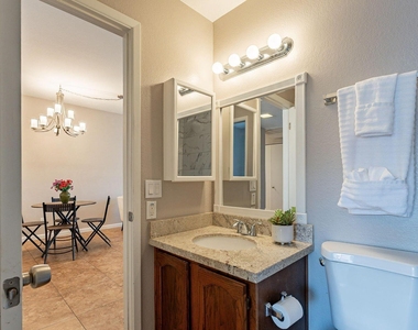 11666 N 28th Drive - Photo Thumbnail 10